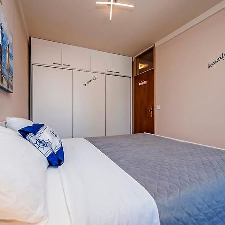 Апартаменти Apartman Bellana Ровінь Екстер'єр фото