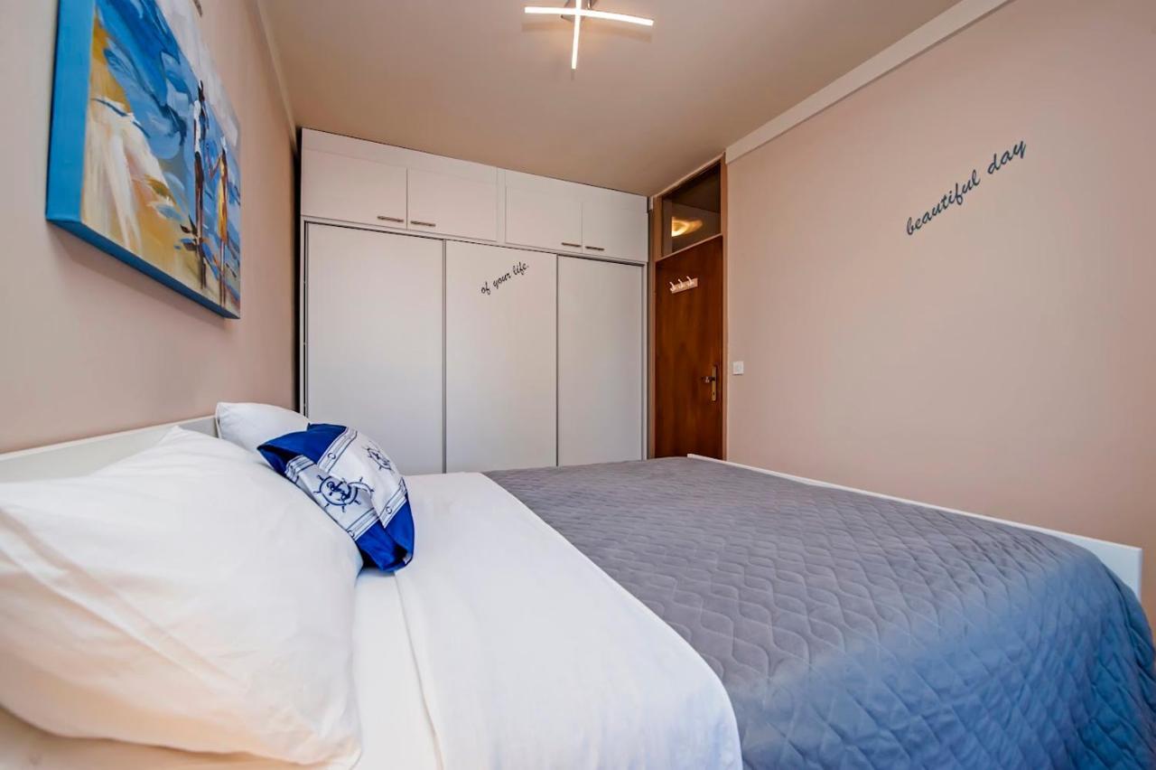 Апартаменти Apartman Bellana Ровінь Екстер'єр фото