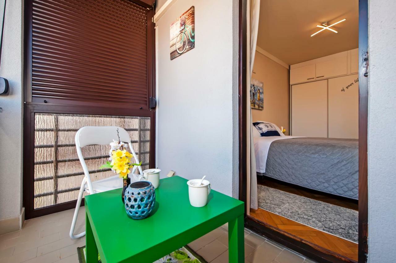 Апартаменти Apartman Bellana Ровінь Екстер'єр фото